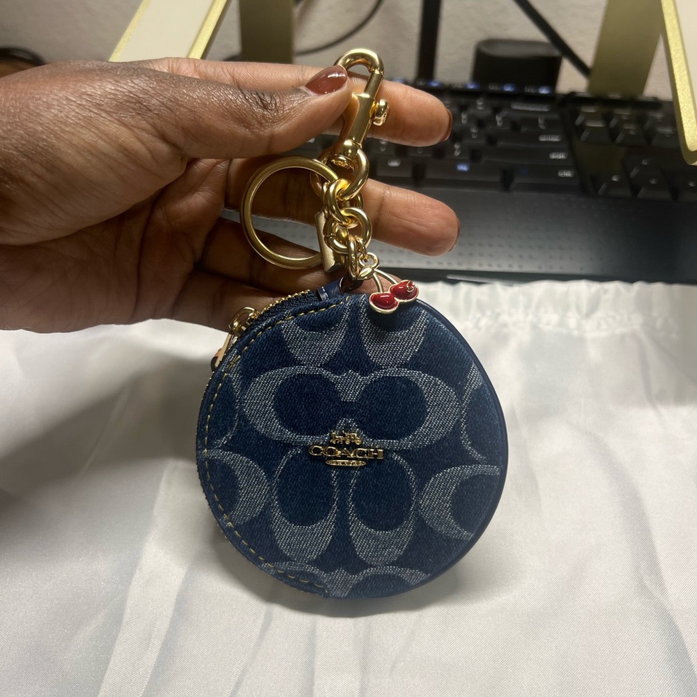 Coach Navy Denim Signature Round Coin Pouch Keychain with Gold Hardware - Picture 2 of 6